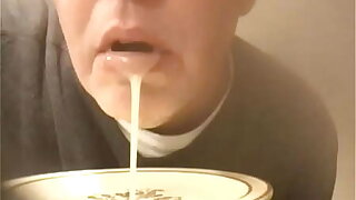 Faggot verbal a. himself as he eats loads of cum