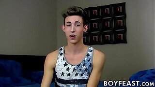Horny twink Blake Mast gets to masturbate on good organization for real